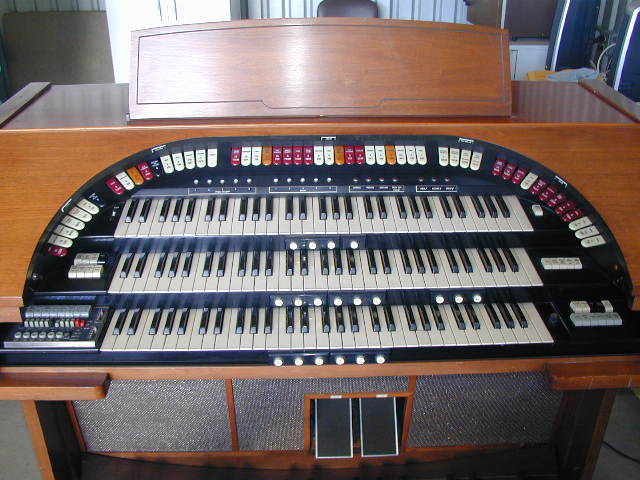 Consoles, DIY, parts etc. « Organ Stop – Pre-owned Organs Catalog