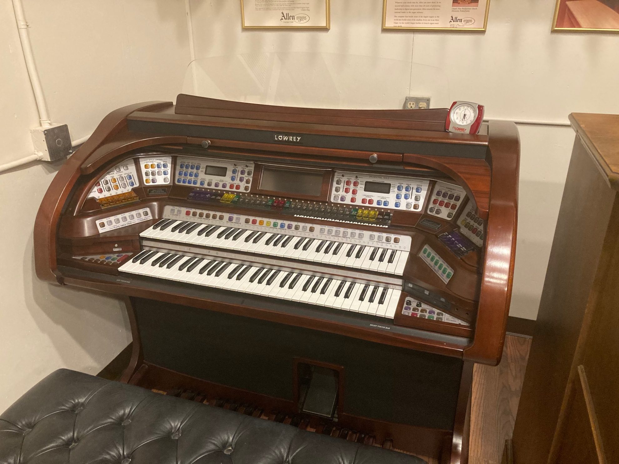 lowrey model d500d550 organ
